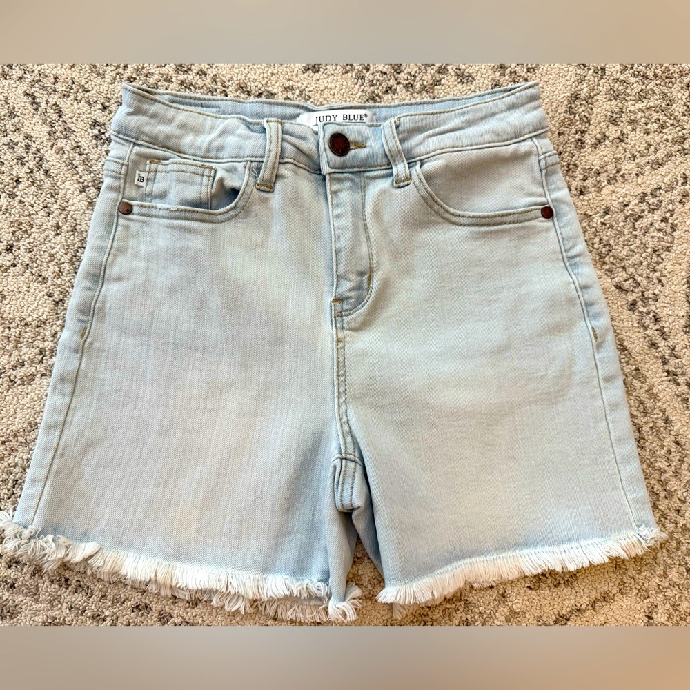 Judy Blue Light Wash Denim Shorts